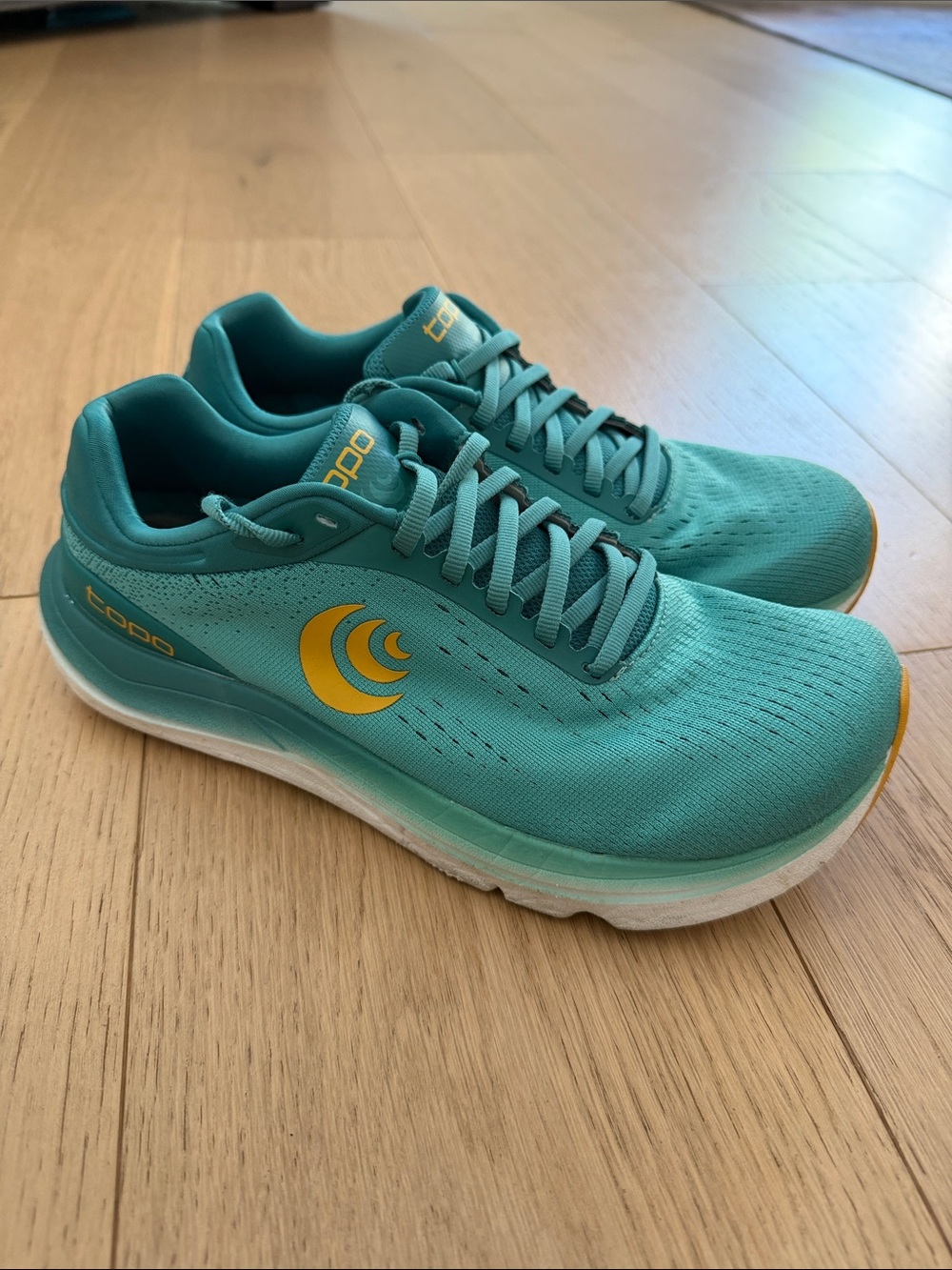 Topo Athletic Magnifly 5 Running Shoes